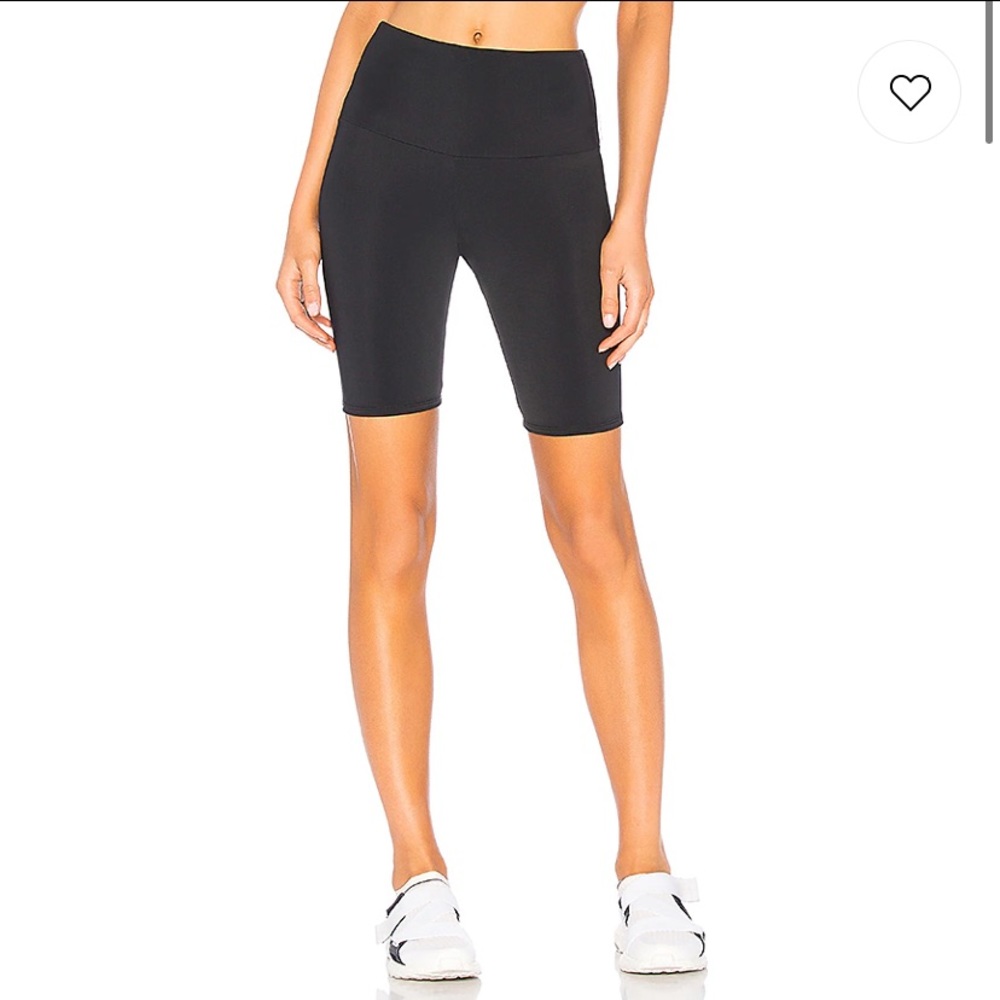 High rise Onzie bike short size S/M.